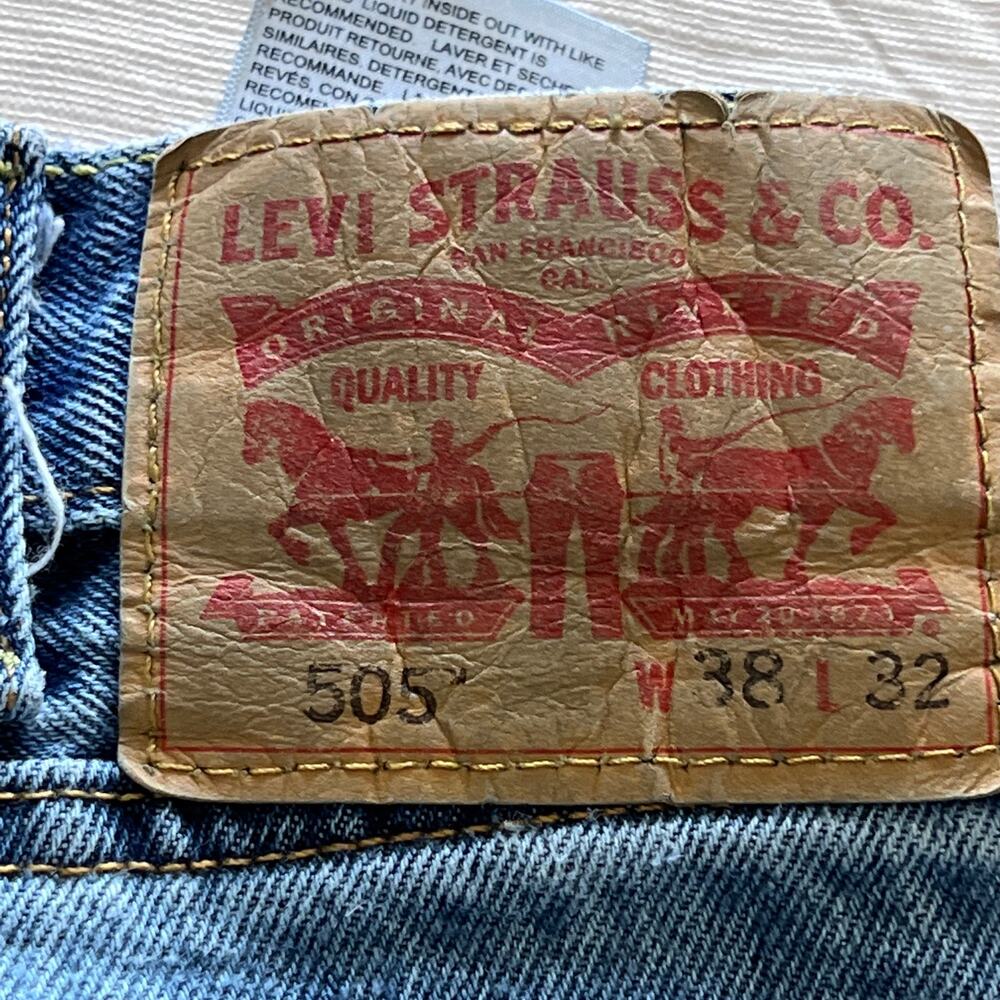 Levi's Regular Fit Jeans Men’s 505 100% Cotton Flat Front Size 38 x 32 - Picture 7 of 12